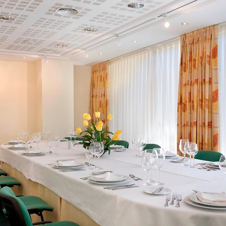 Holiday Inn Lisbon, An Ihg Hotel Екстер'єр фото