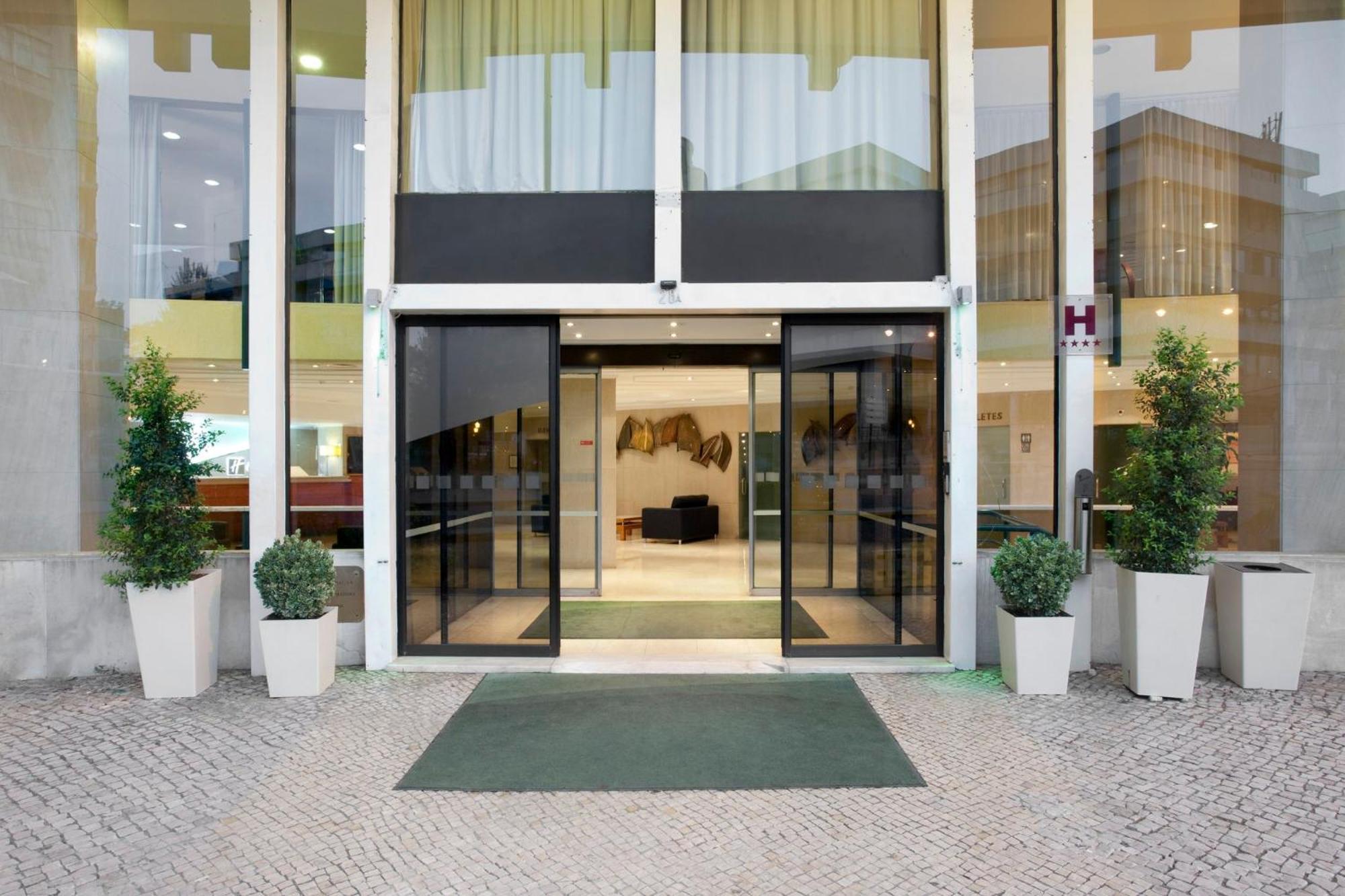 Holiday Inn Lisbon, An Ihg Hotel Екстер'єр фото